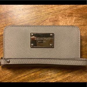 Michael Kors wristlet {preloved}